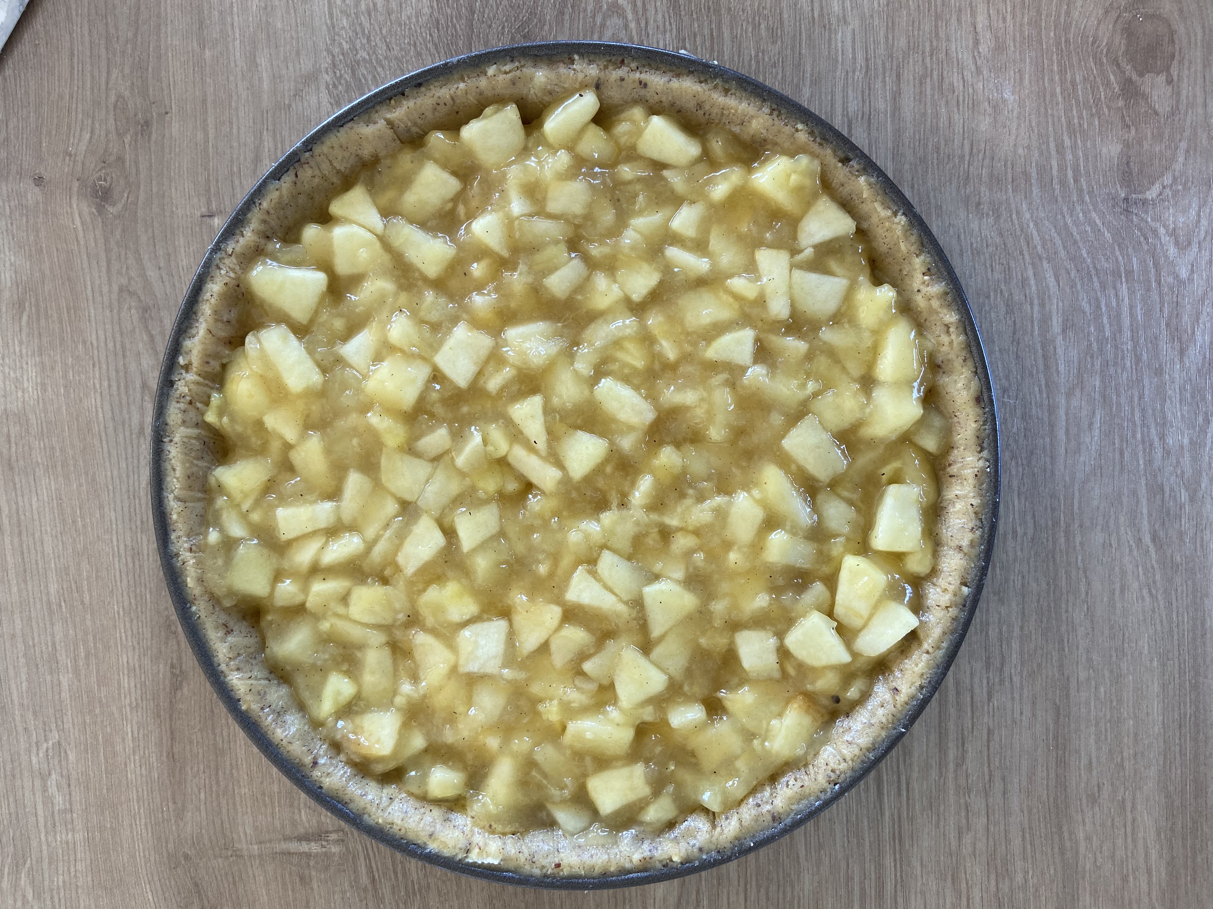 Apfelkuchen mit Nuss-Mürbteig – Backfeevi